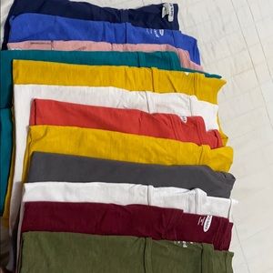 Twelve XXL Old Navy short sleeve t-shirts